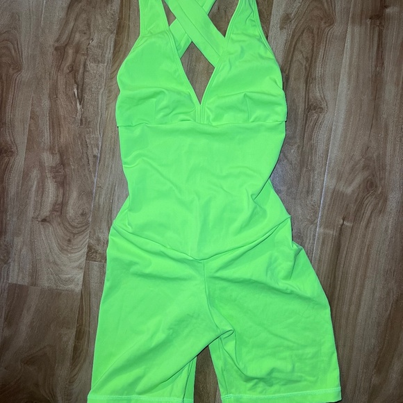 CLS Scrunch Bodysuit- short length - Picture 1 of 2